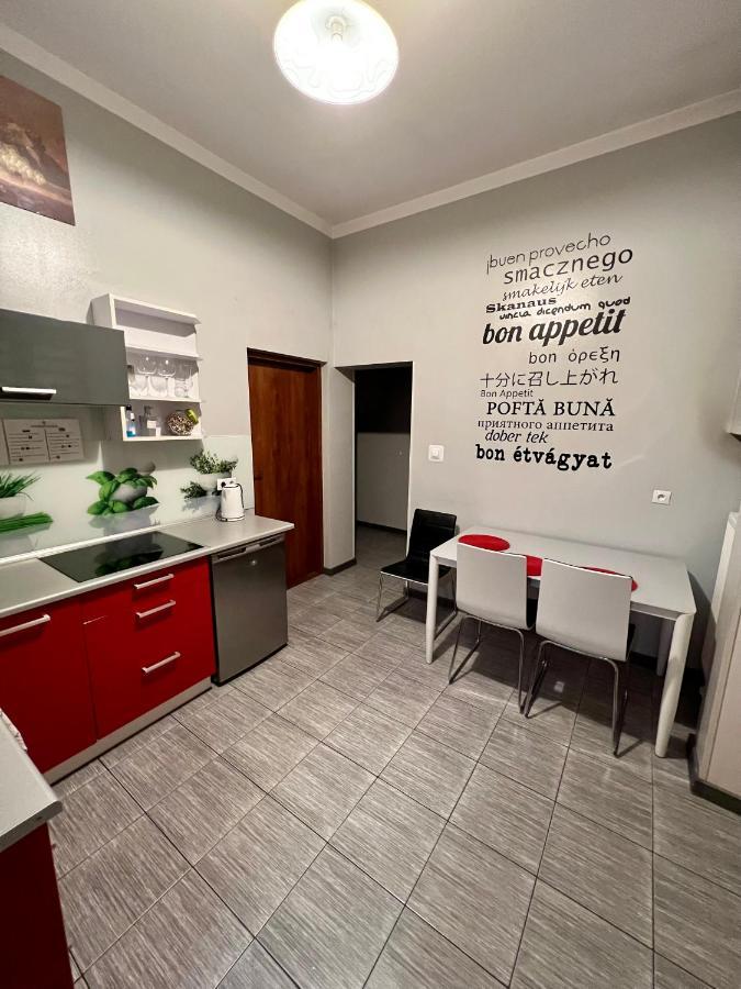 Apartamenty Ostrowiec - Pokoje Gościnne Centrum Ostrowiec Świętokrzyski Zewnętrze zdjęcie