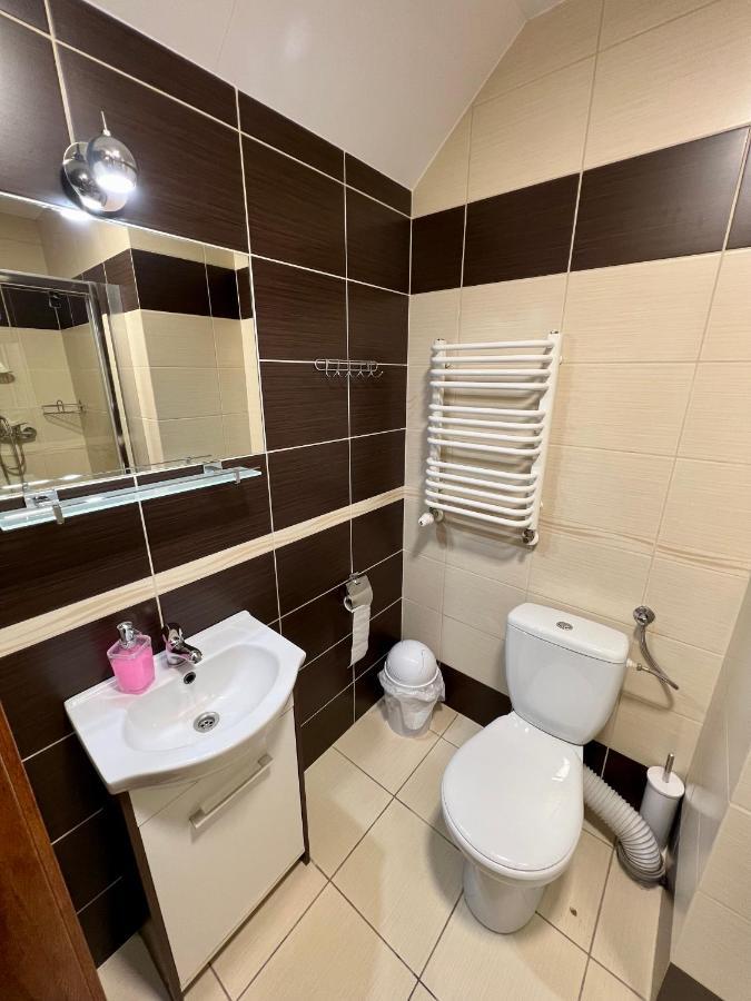 Apartamenty Ostrowiec - Pokoje Gościnne Centrum Ostrowiec Świętokrzyski Zewnętrze zdjęcie