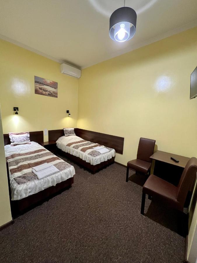 Apartamenty Ostrowiec - Pokoje Gościnne Centrum Ostrowiec Świętokrzyski Zewnętrze zdjęcie